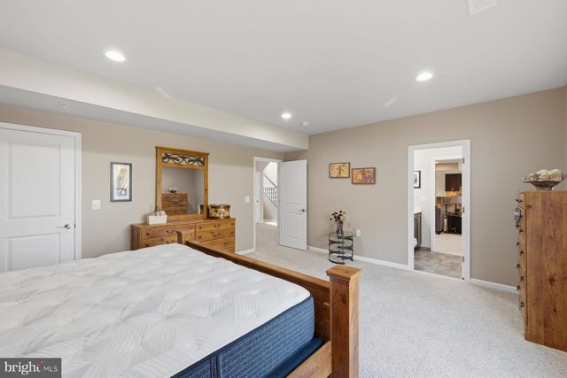 2926 MILL ISLAND PKWY, Frederick, MD 21701