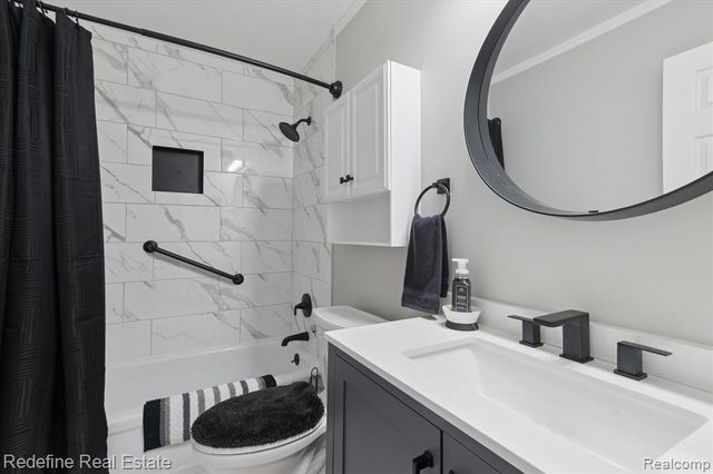 50340 Helfer Boulevard, Wixom, MI 48393