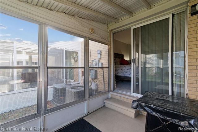 50340 Helfer Boulevard, Wixom, MI 48393