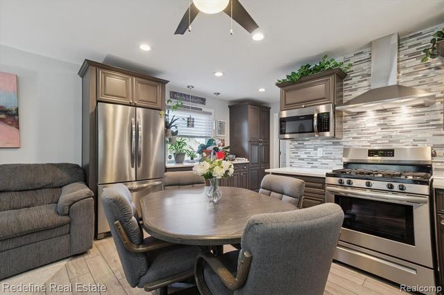 50340 Helfer Boulevard, Wixom, MI 48393