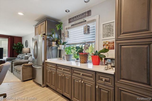 50340 Helfer Boulevard, Wixom, MI 48393