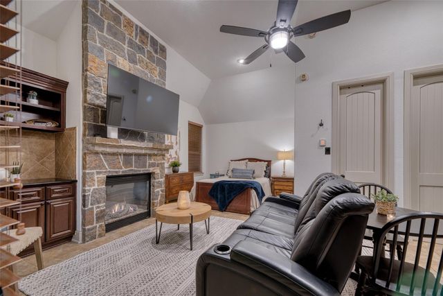 1115 Grand Estates Drive, Richmond, TX 77469