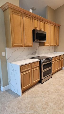 14057 ITHACA WAY, Orlando, FL 32826