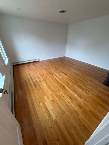 65 Tiffany Dr, Randolph, MA 02368