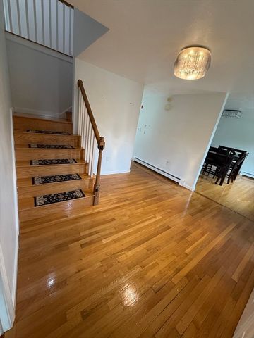 65 Tiffany Dr, Randolph, MA 02368
