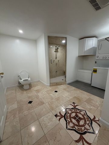 65 Tiffany Dr, Randolph, MA 02368