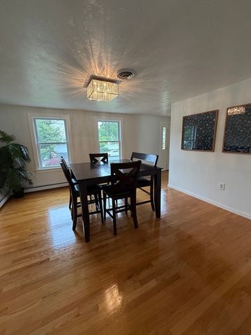 65 Tiffany Dr, Randolph, MA 02368