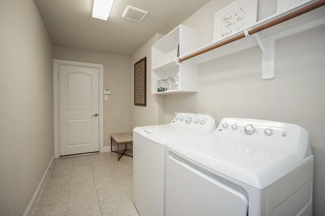 6243 Garden Lakes Lane, Sugar Land, TX 77479