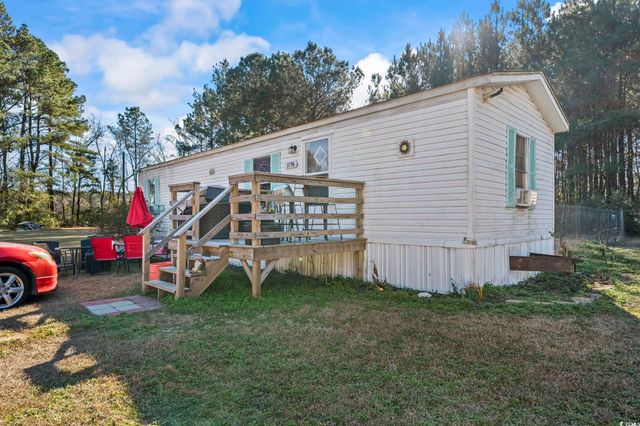 3796 Old Reaves Ferry Rd., Conway, SC 29526