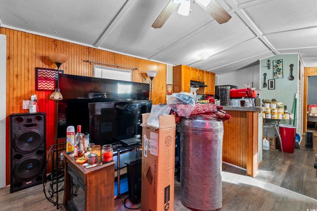 3796 Old Reaves Ferry Rd., Conway, SC 29526