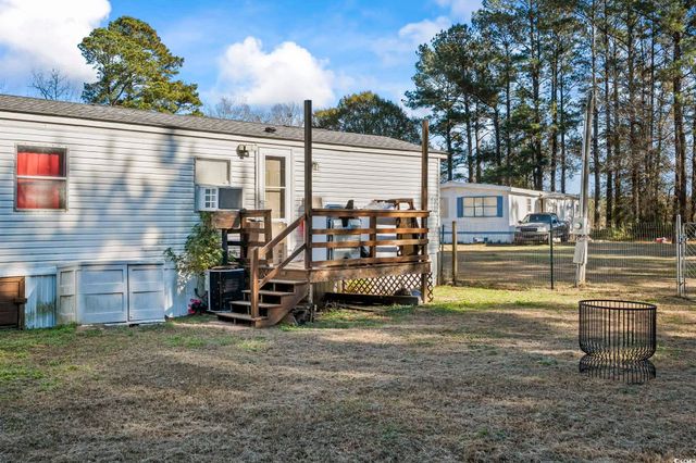3796 Old Reaves Ferry Rd., Conway, SC 29526