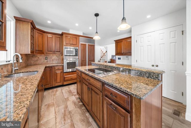 1 ARDMOOR LN, Chadds Ford, PA 19317