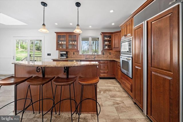 1 ARDMOOR LN, Chadds Ford, PA 19317