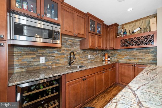 1 ARDMOOR LN, Chadds Ford, PA 19317