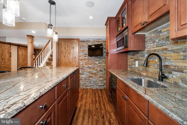 1 ARDMOOR LN, Chadds Ford, PA 19317