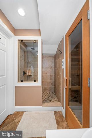 1 ARDMOOR LN, Chadds Ford, PA 19317