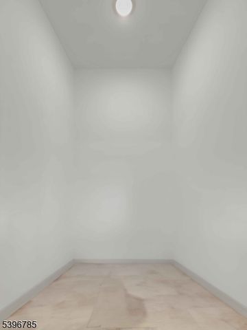 204 Honeysuckle Ln, Warren Twp., NJ 07059