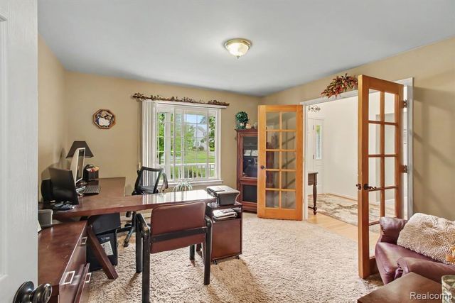 2445 Elkridge Circle, Highland, MI 48356