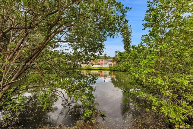 12590 NE 16th Ave 208, North Miami, FL 33161