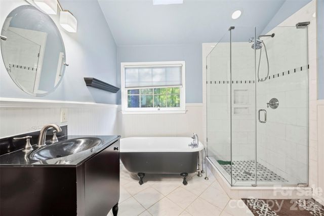 4131 Beauvista Drive, Charlotte, NC 28269
