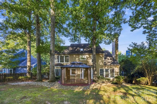 4131 Beauvista Drive, Charlotte, NC 28269