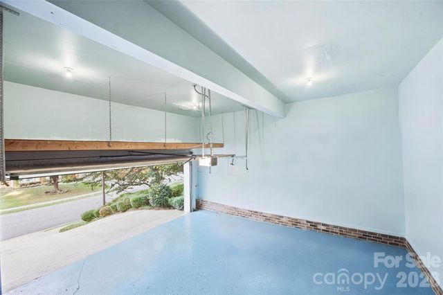 4131 Beauvista Drive, Charlotte, NC 28269
