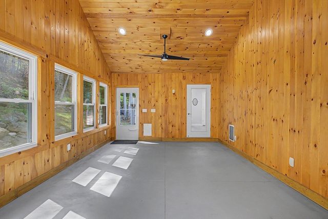573 Federal Street, Belchertown, MA 01007