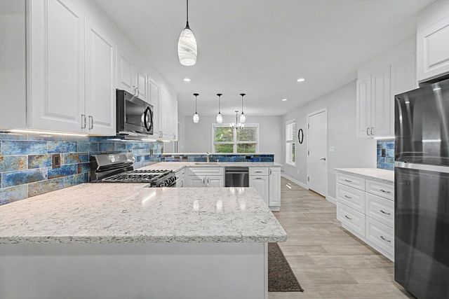 573 Federal Street, Belchertown, MA 01007