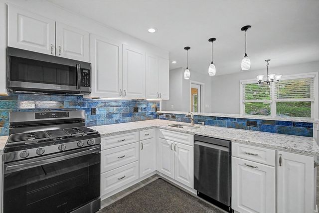573 Federal Street, Belchertown, MA 01007