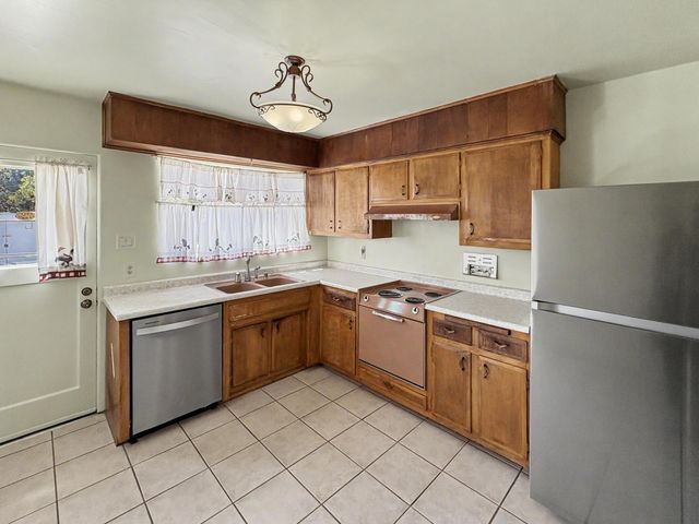 2139 UTAH Street NE, Albuquerque, NM 87110