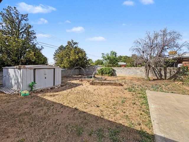 2139 UTAH Street NE, Albuquerque, NM 87110
