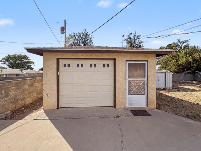 2139 UTAH Street NE, Albuquerque, NM 87110