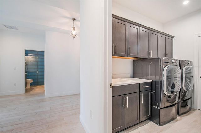 5785 WALLIS LANE, St Cloud, FL 34771