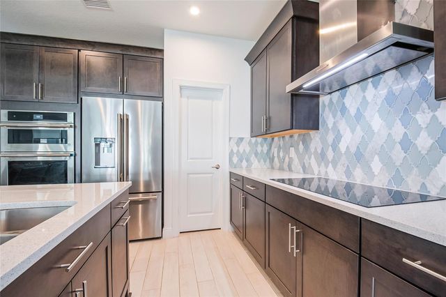 5785 WALLIS LANE, St Cloud, FL 34771