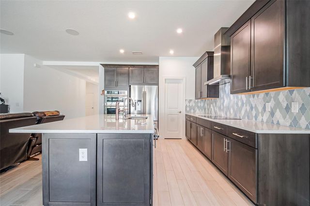 5785 WALLIS LANE, St Cloud, FL 34771