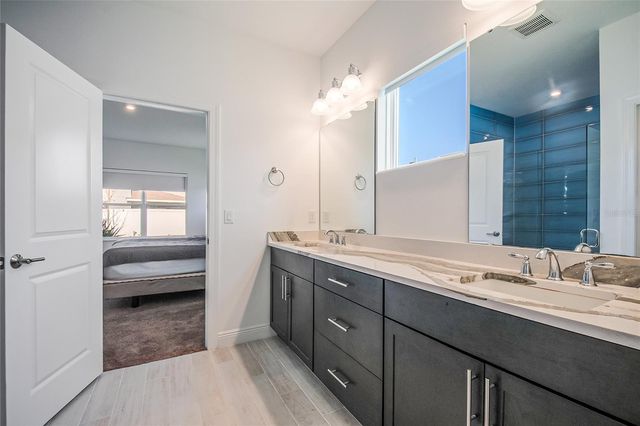 5785 WALLIS LANE, St Cloud, FL 34771