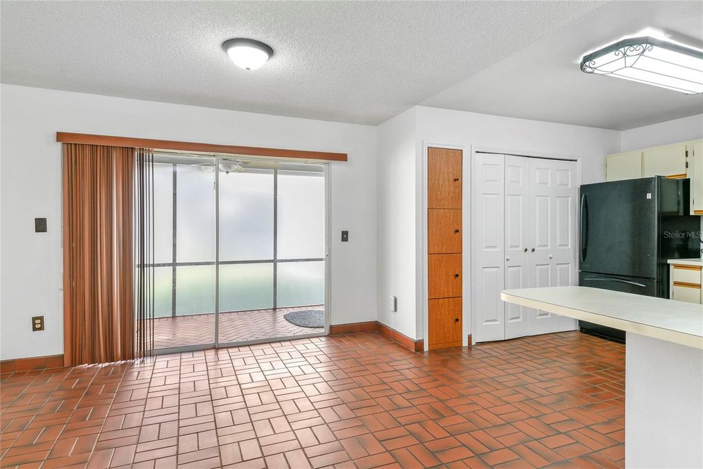 Image 11 of property listing at 6020 SCOTCHWOOD GLEN 108, Orlando, FL 32822