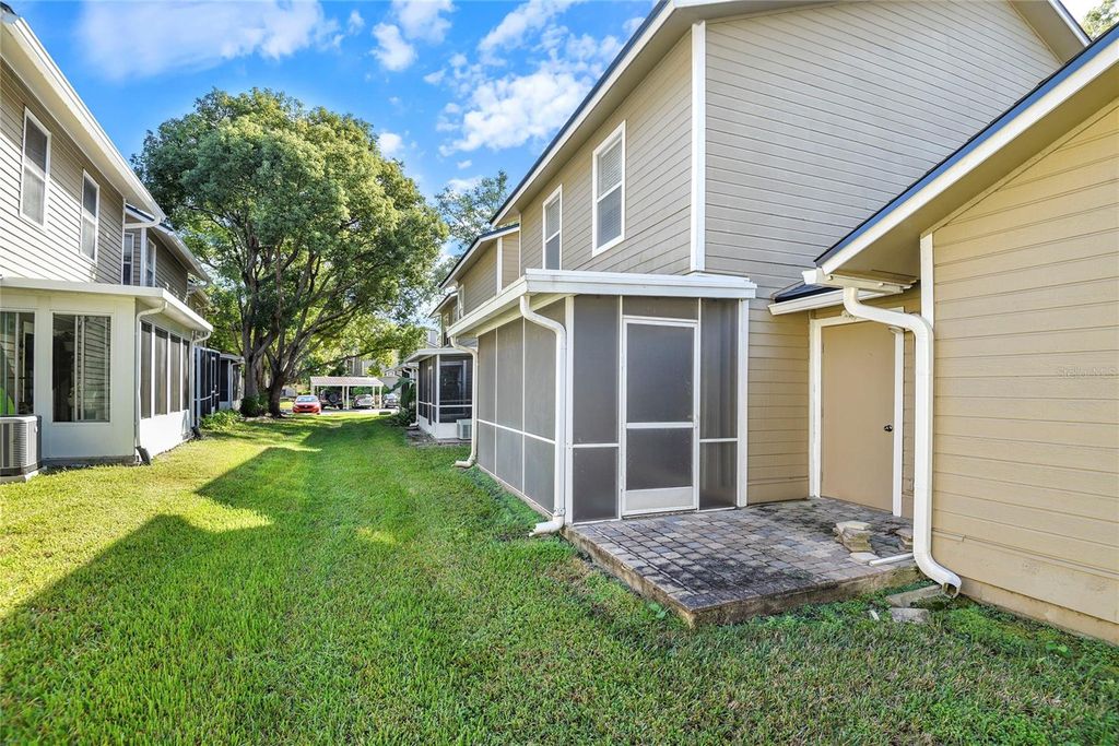 Image 25 of property listing at 6020 SCOTCHWOOD GLEN 108, Orlando, FL 32822
