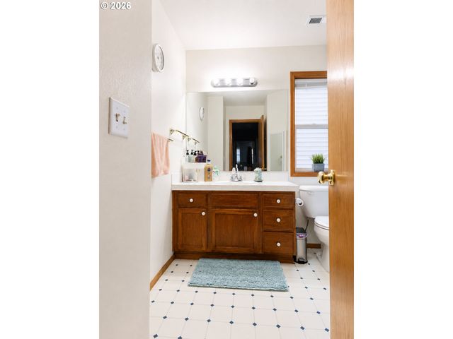 41727 Nw OAK Way, Banks, OR 97106