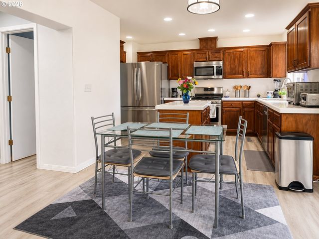 41727 Nw OAK Way, Banks, OR 97106