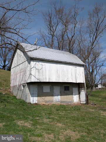8730 MAPLEVILLE, Mount Airy, MD 21771