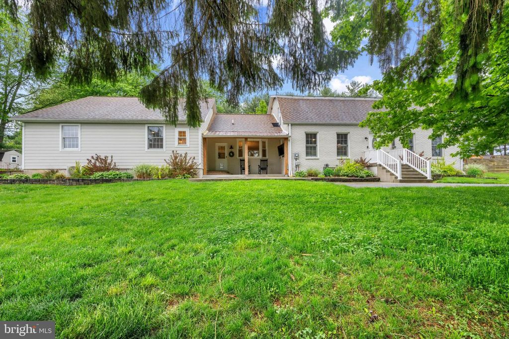 Image 12 of property listing at 8730 MAPLEVILLE, Mount Airy, MD 21771