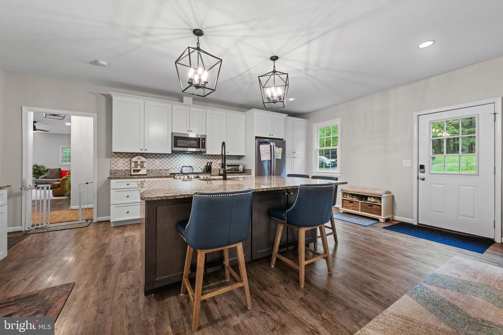 Image 19 of property listing at 8730 MAPLEVILLE, Mount Airy, MD 21771