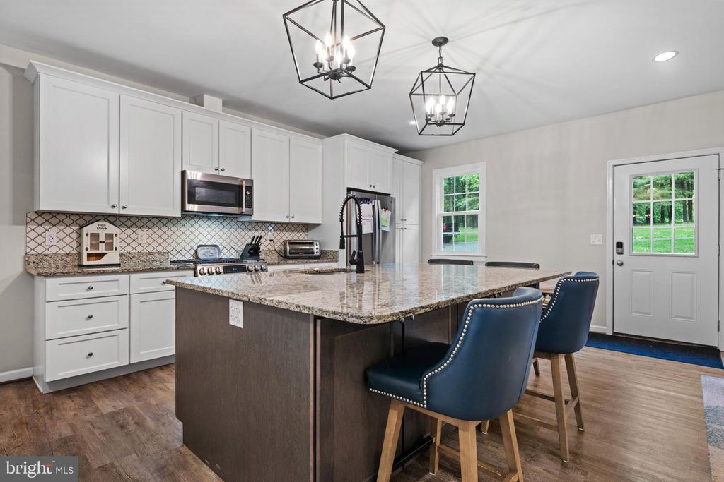 Image 20 of property listing at 8730 MAPLEVILLE, Mount Airy, MD 21771