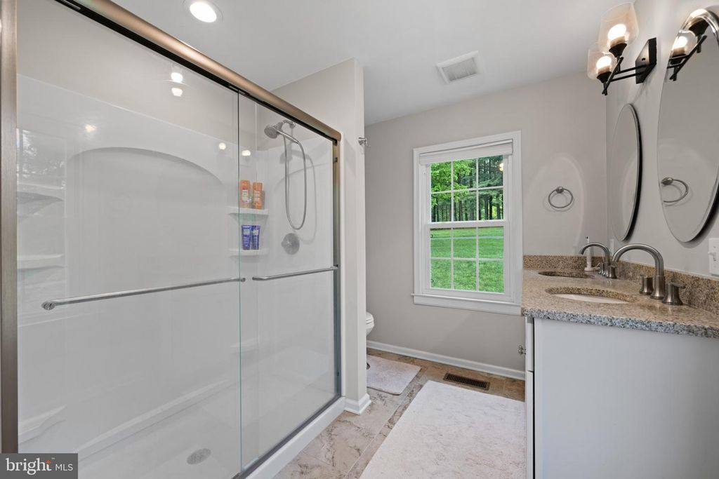 Image 33 of property listing at 8730 MAPLEVILLE, Mount Airy, MD 21771