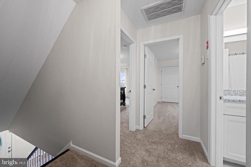 Image 36 of property listing at 8730 MAPLEVILLE, Mount Airy, MD 21771