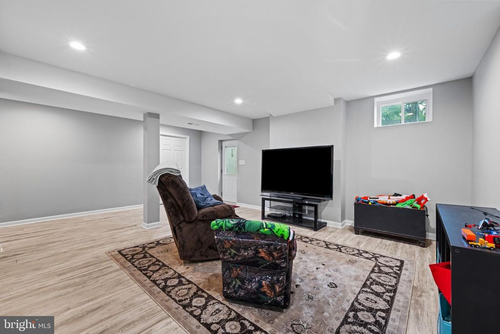 Image 51 of property listing at 8730 MAPLEVILLE, Mount Airy, MD 21771