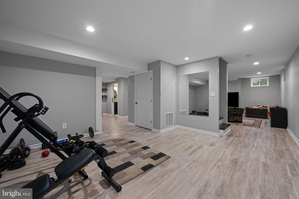 Image 55 of property listing at 8730 MAPLEVILLE, Mount Airy, MD 21771