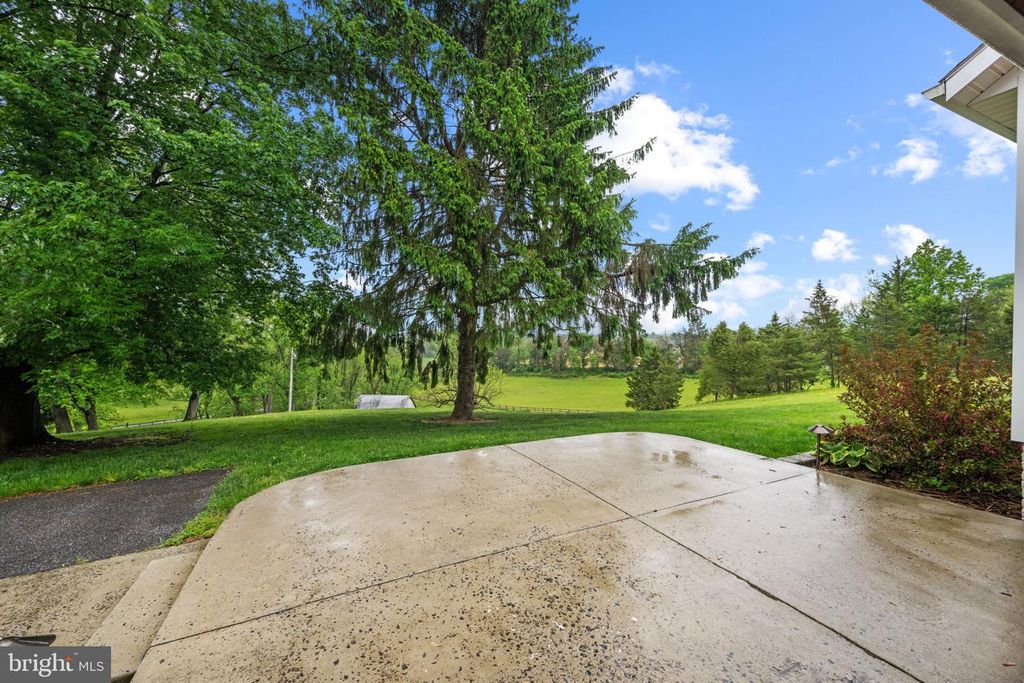 Image 60 of property listing at 8730 MAPLEVILLE, Mount Airy, MD 21771