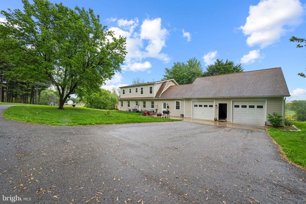Image 61 of property listing at 8730 MAPLEVILLE, Mount Airy, MD 21771